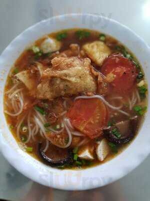 Moc Hoa Cho Quan Chay Vegetarian Restaurant