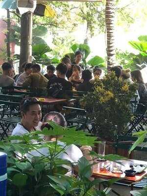 Cà Phê Trịnh - Xưa Và Nay