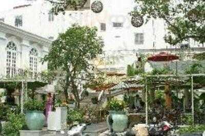 Com Xanh - Green Rice Restaurant