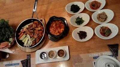 Nhà Hàng Moon's Kitchen