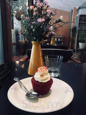 Quán Fly Garden Goody - Coffee & Cupcake