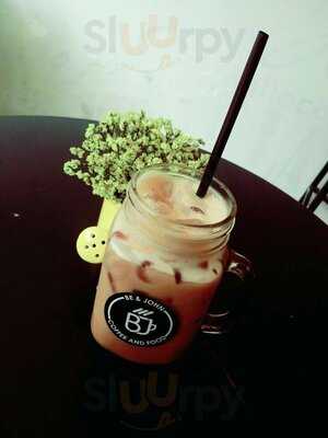 Quán Cà Phê Be & John