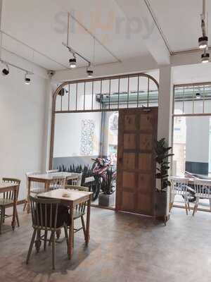 Shelter Coffee & Tea