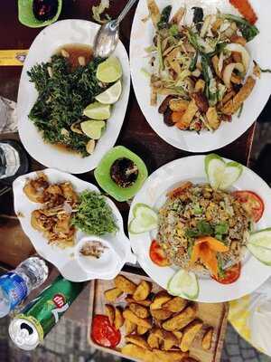 Quán ăn Tân Lập