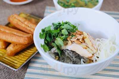 Phở Gà 68