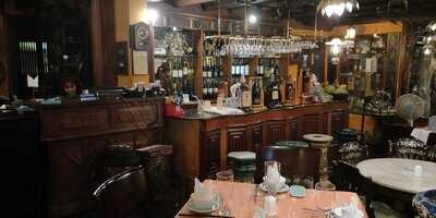 Quan An 3 Mien Restaurant & Bar