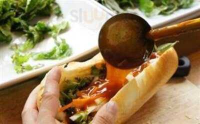 Bánh Mì Cười Lên Cái Coi - Clcc Bread