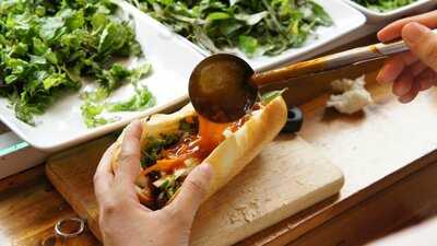 Bánh Mì Cười Lên Cái Coi - Clcc Bread