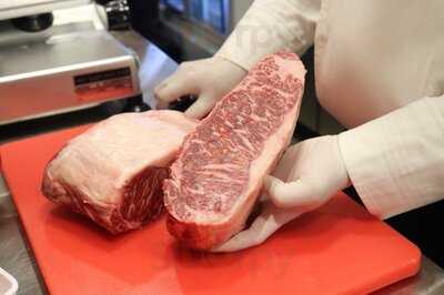 Shaburi & Kintan Buffet, Việt Nam