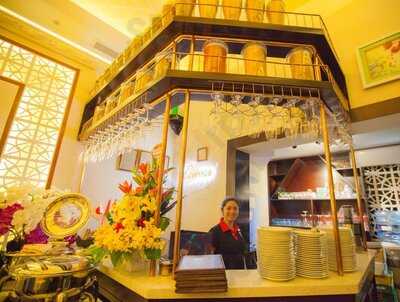 Nhà Hàng Parivar Fine Indian Cuisine