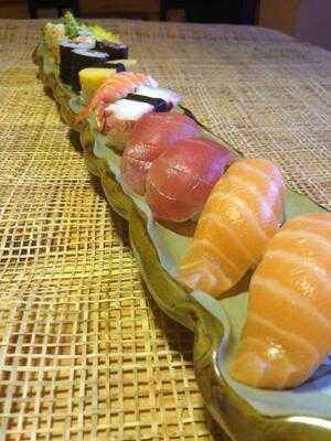 Nhà Hàng Nhật Bamboo Sushi