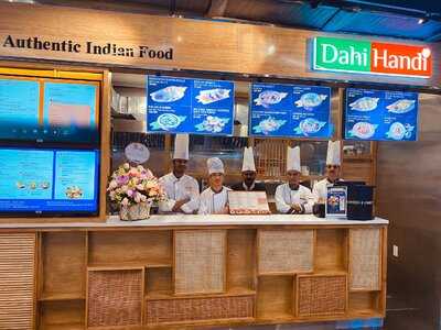 Dahi Handi Indian Restaurant - Bitexco