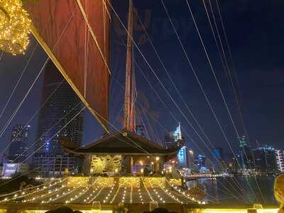 Elisa Floating Restaurant