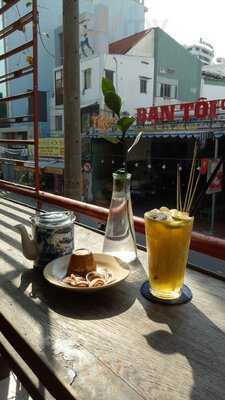 Tiệm Cafe Saigon Retro