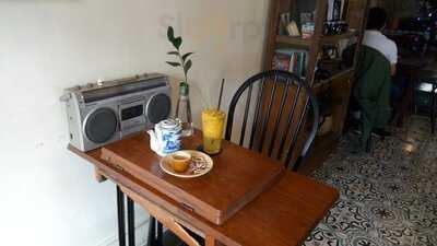 Tiệm Cafe Saigon Retro