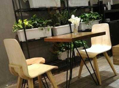 Windmills Saigon Coffee