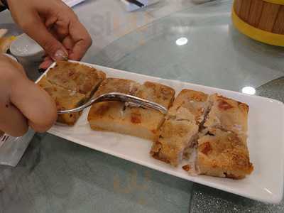 Nhà Hàng Ớ Đỏ