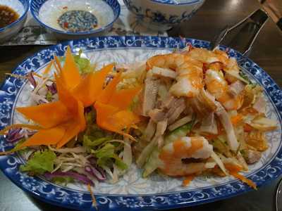 Bông Vietnamese Cuisine