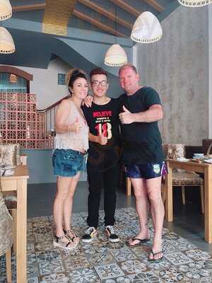 Nhà Hàng Hương Việt