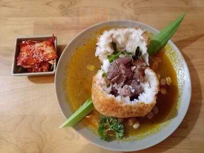 Nhà Hàng Hương Việt