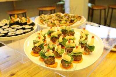 Súp-lơ Fooderia - Bistro