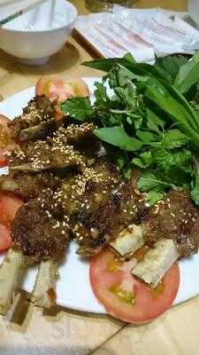 Nhà Hàng Hai Con Dê