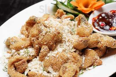 Nhà Hàng Đồi Xanh 2000