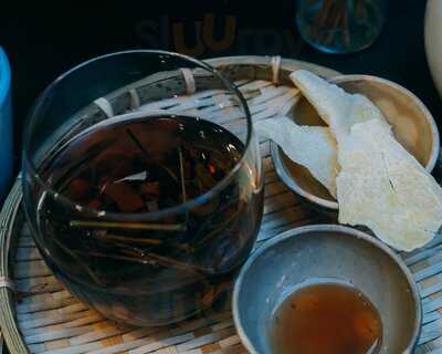 Trúc Hoa Trà Quán