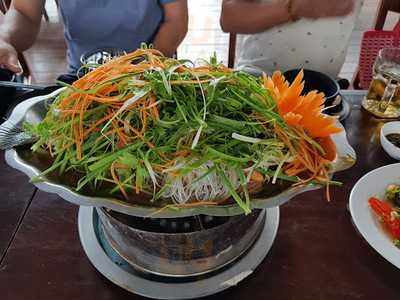 Hải Cảng Restaurant