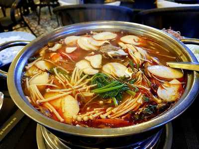 Nếp Vàng Restaurant & Coffee