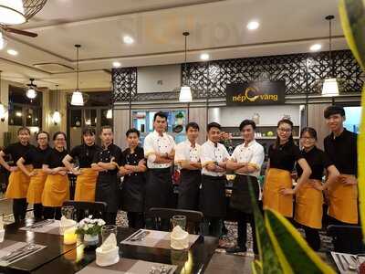 Nếp Vàng Restaurant & Coffee