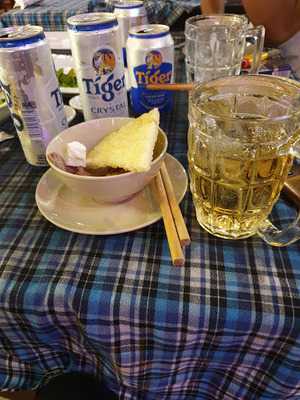 Nhung Nguoi Ban Restaurant