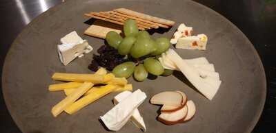 Pulse - Wine & Dining