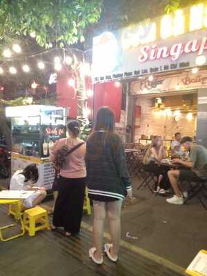 Twelve - Cơm Gà Hải Nam Singapore