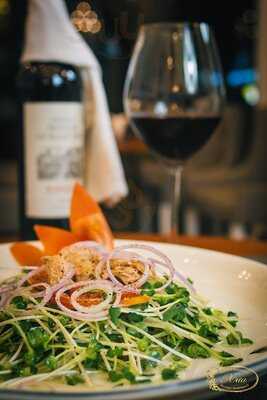 Xưa Coffee & Restaurant