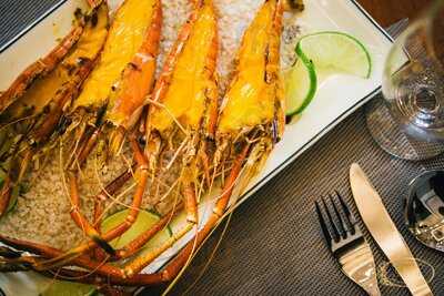 Xưa Coffee & Restaurant