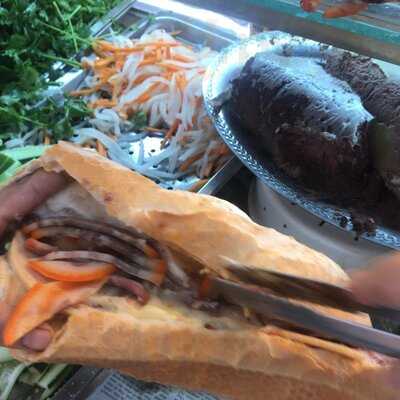 Bánh Mì A Vĩ