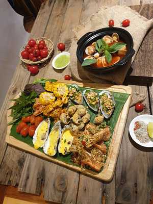 Bốc Food & Beer Garden