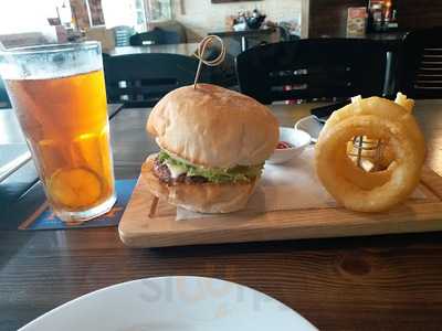 Al Fresco's Phan Văn Trị