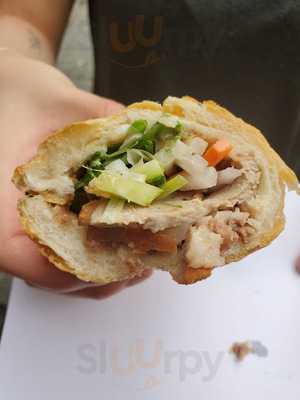 Bánh Mì Bảy Quang