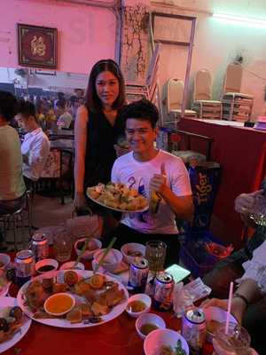 Gà Bó Xôi Tre Việt