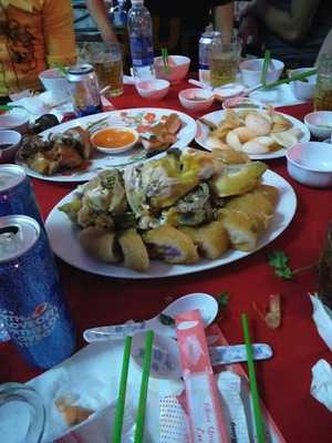 Gà Bó Xôi Tre Việt