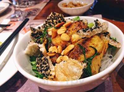 Nhà Hàng Chả Cá Lã Vọng 2s