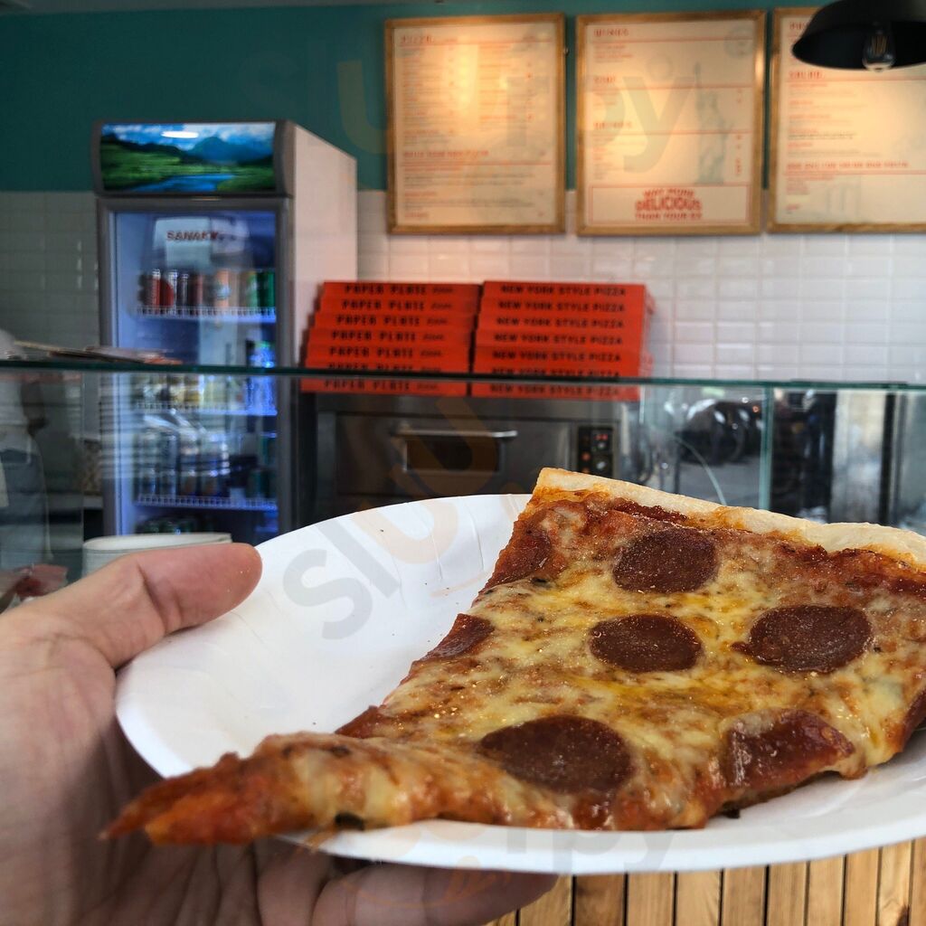 Paper Plate Pizza