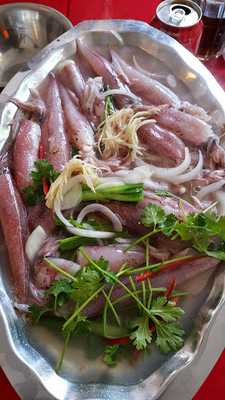 Nhà Hàng Hải Sản Biển Đông