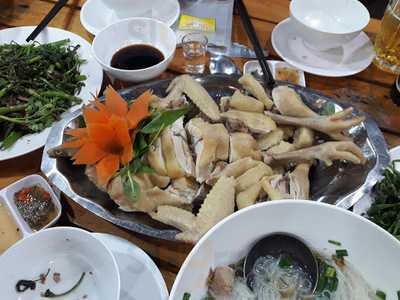 Nhà Hàng Hải Sản Biển Đông