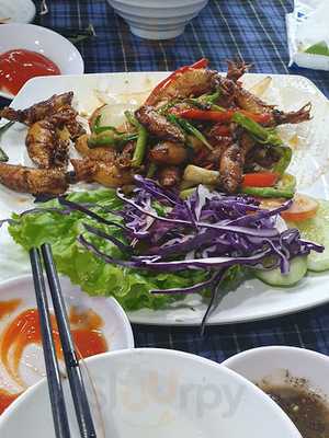 Nhà Hàng Hải Sản Biển Đông