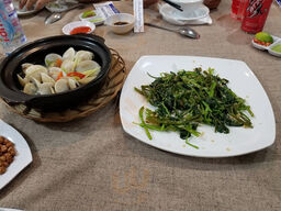 Nhà Hàng Hải Sản Biển Đông