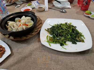 Nhà Hàng Hải Sản Biển Đông