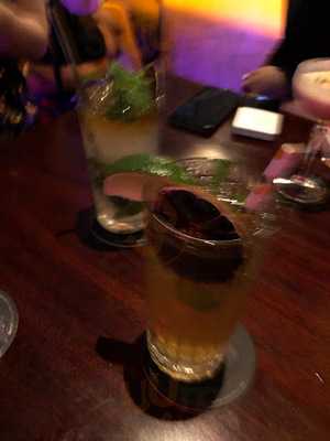 Switch - Wine & Cocktail Bar